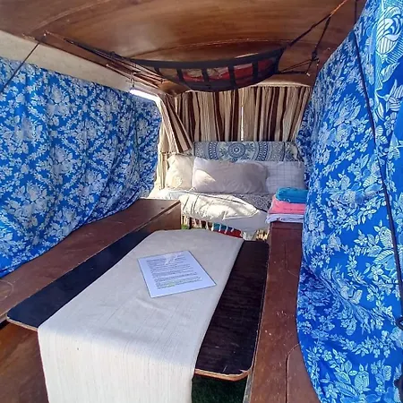 아파트 Vintage Camper Explore Driving Mallorca - Full Equip